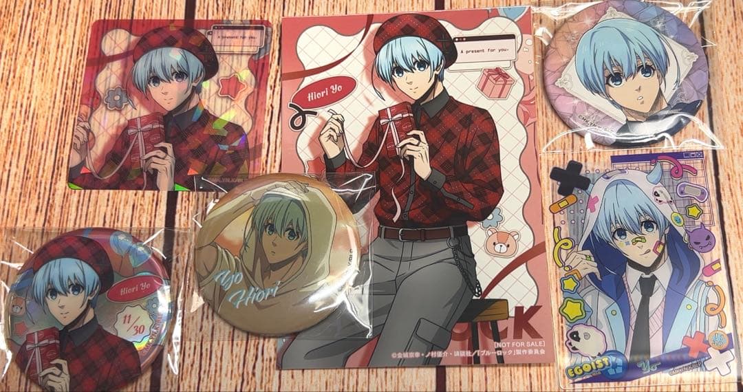 匿名配送)ブルーロック ブルロ 氷織羊 缶バッジ 特典 カード ホロ6点