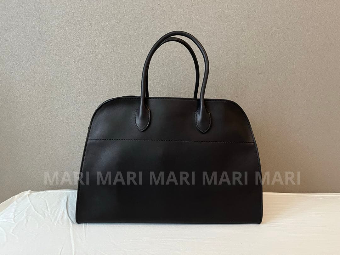 美品 the row マルゴー15 サドルレザー 黒 - メルカリ