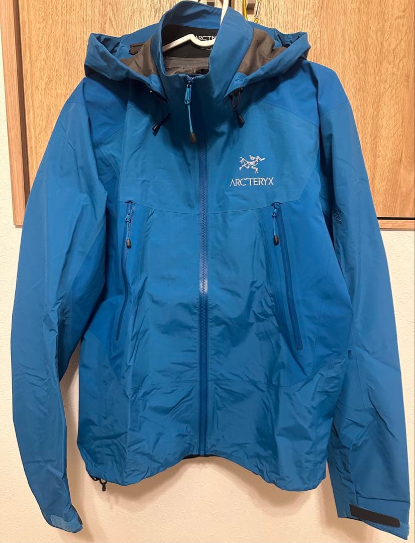【希少品】ARC’TERYX BETA LT ハイブリッドジャケット Sサイズ