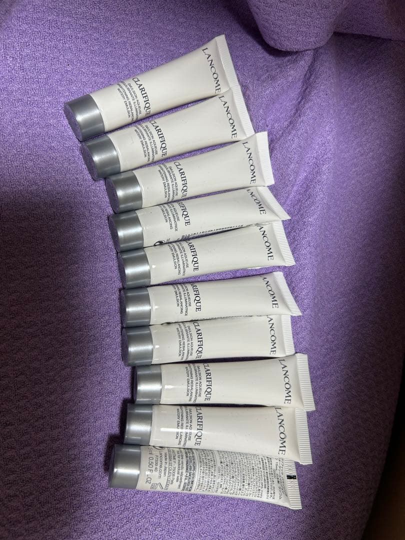 ランコム　クラリフィック バランシング ウォータリーエマルジョン　15mlx10