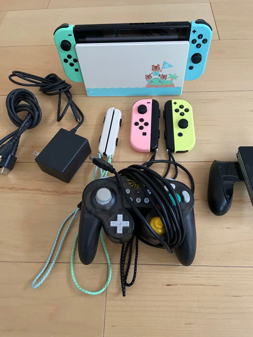 Nintendo Switch 本体 あつまれどうぶつの森デザイン Nintendo Switch あつまれ どうぶつの森 本体セット・キャリングケース