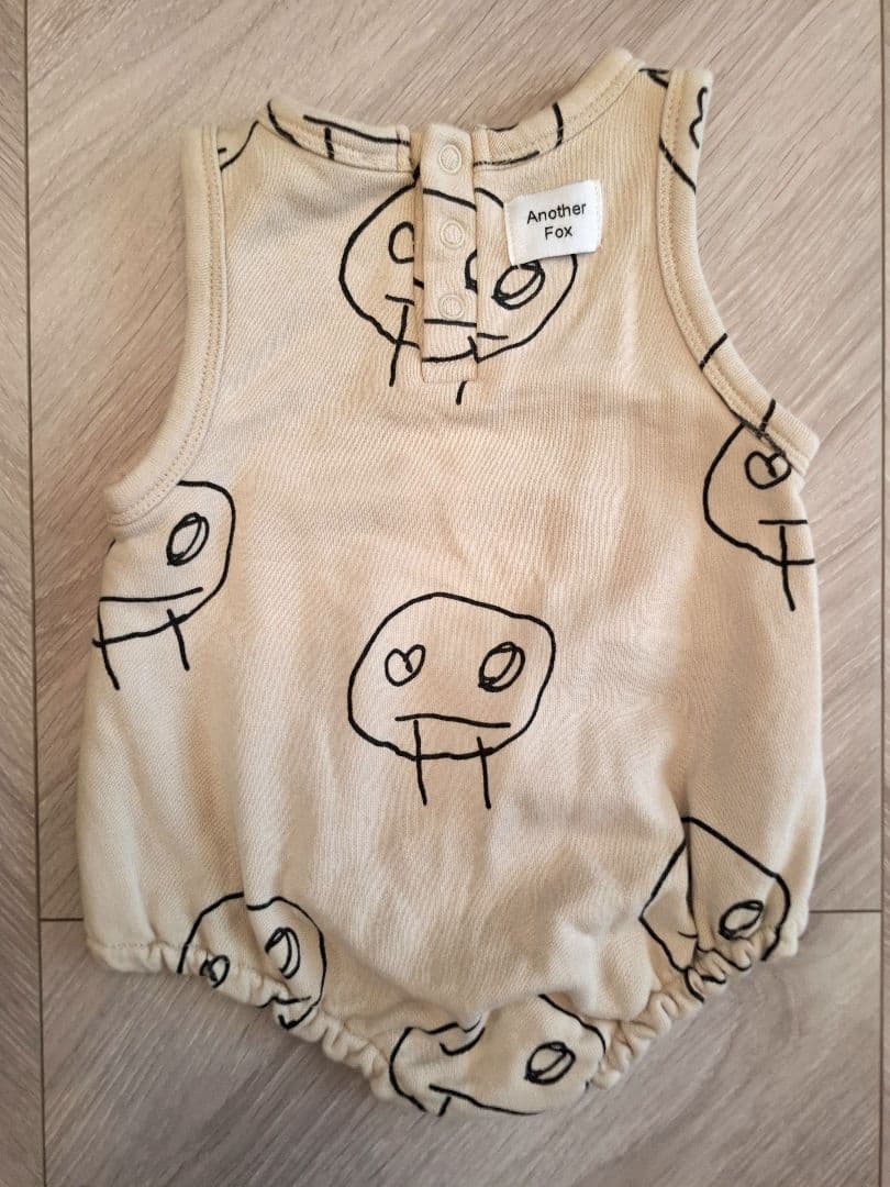 Another Fox ロンパース フェイス柄 - メルカリ