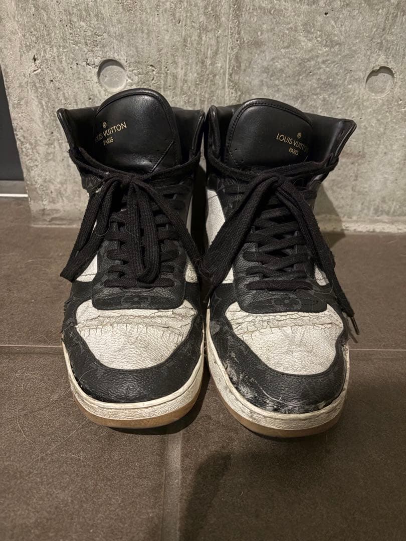 ルイ・ヴィトン ハイカットスニーカー ブラック/ホワイト - メルカリ