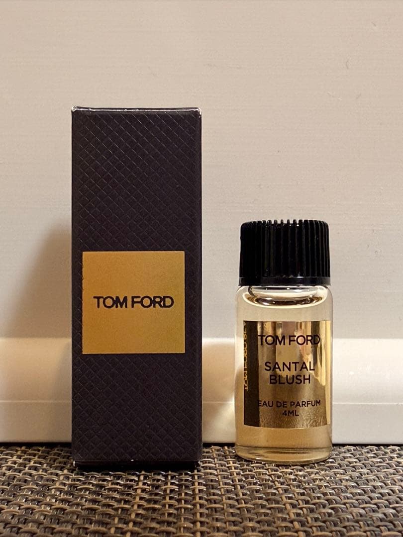 トムフォード サンタル ブラッシュ オードパルファム 4ml - メルカリ