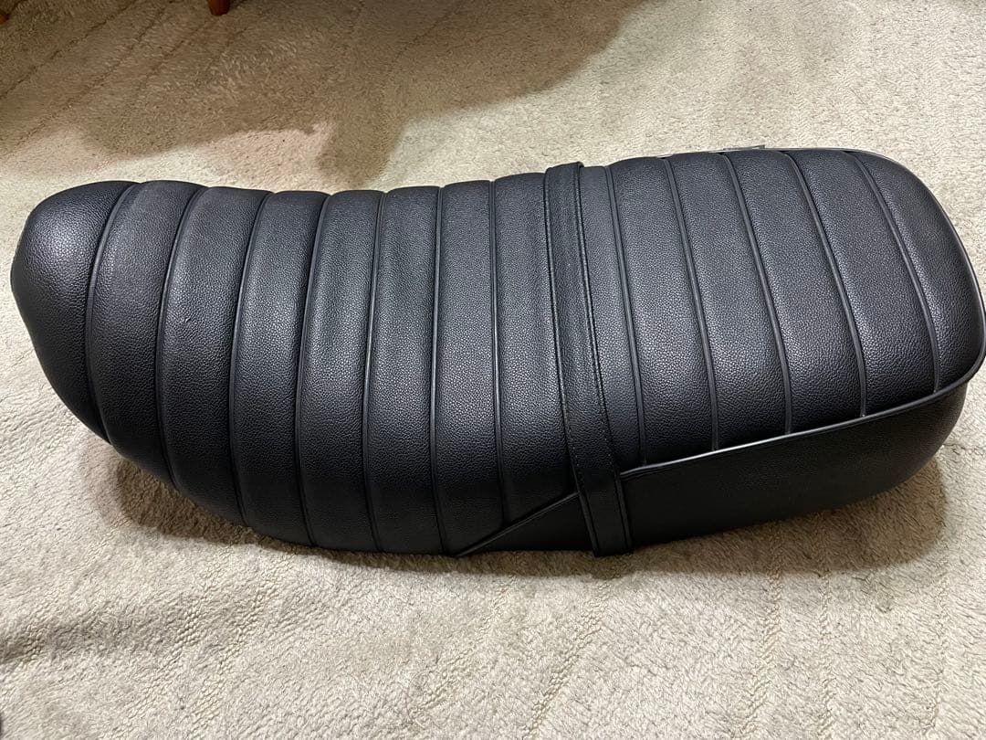 Gクラフト DAX125用　段付きシート (32811) メーカー在庫あり】 32811 Gクラフト 段付きシート ダックス125 JP店