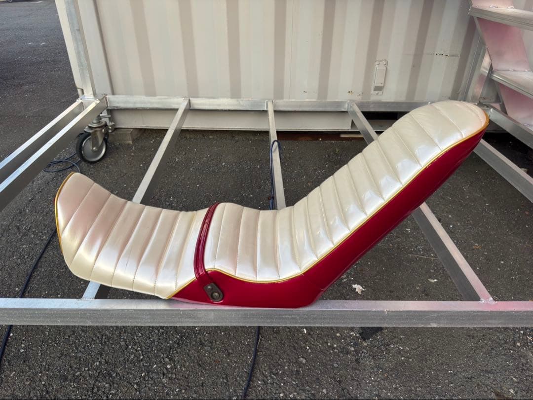 三段シートgsx400egsx250eゴキ