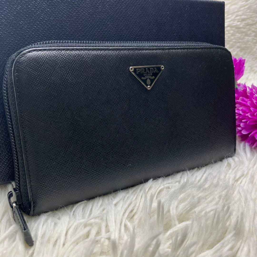 ぷぷ様✨PRADA プラダ　M176A 三角ロゴ　サフィアーノ　長財布　黒