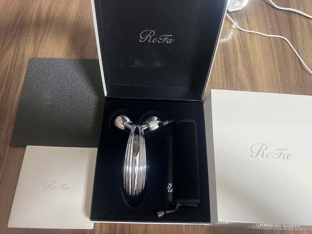 ReFa 美顔ローラー シルバー 未使用