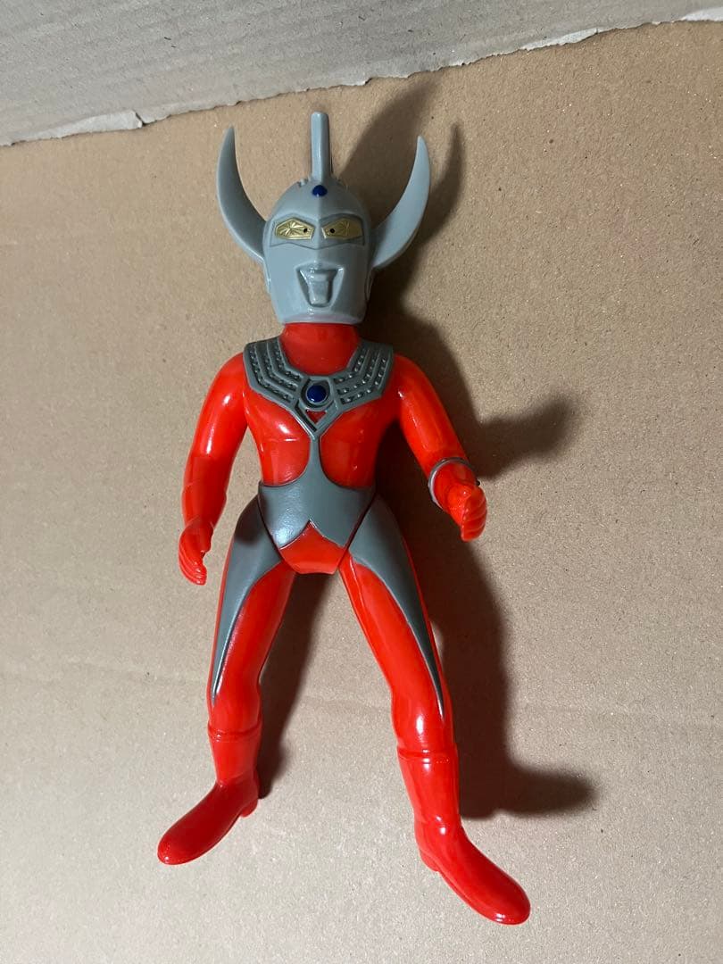 B-CLUB 復刻版怪獣シリーズ ウルトラマンタロウ　ソフビ　ブルマァク