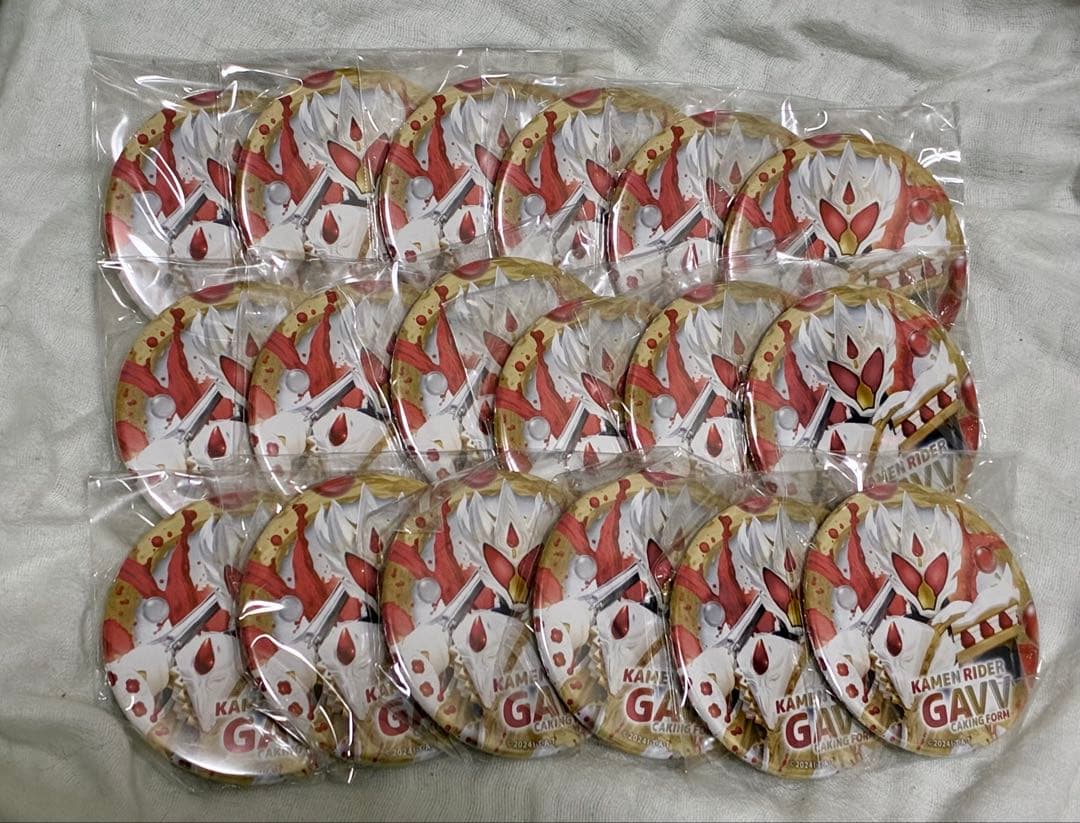 仮面ライダーガヴ ケーキングフォーム ショウマ 缶バッジ