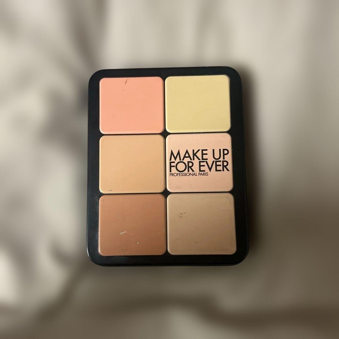 本日値下げMAKE UP FOR EVER HDスキンオールインワンパレット ︎⭐︎