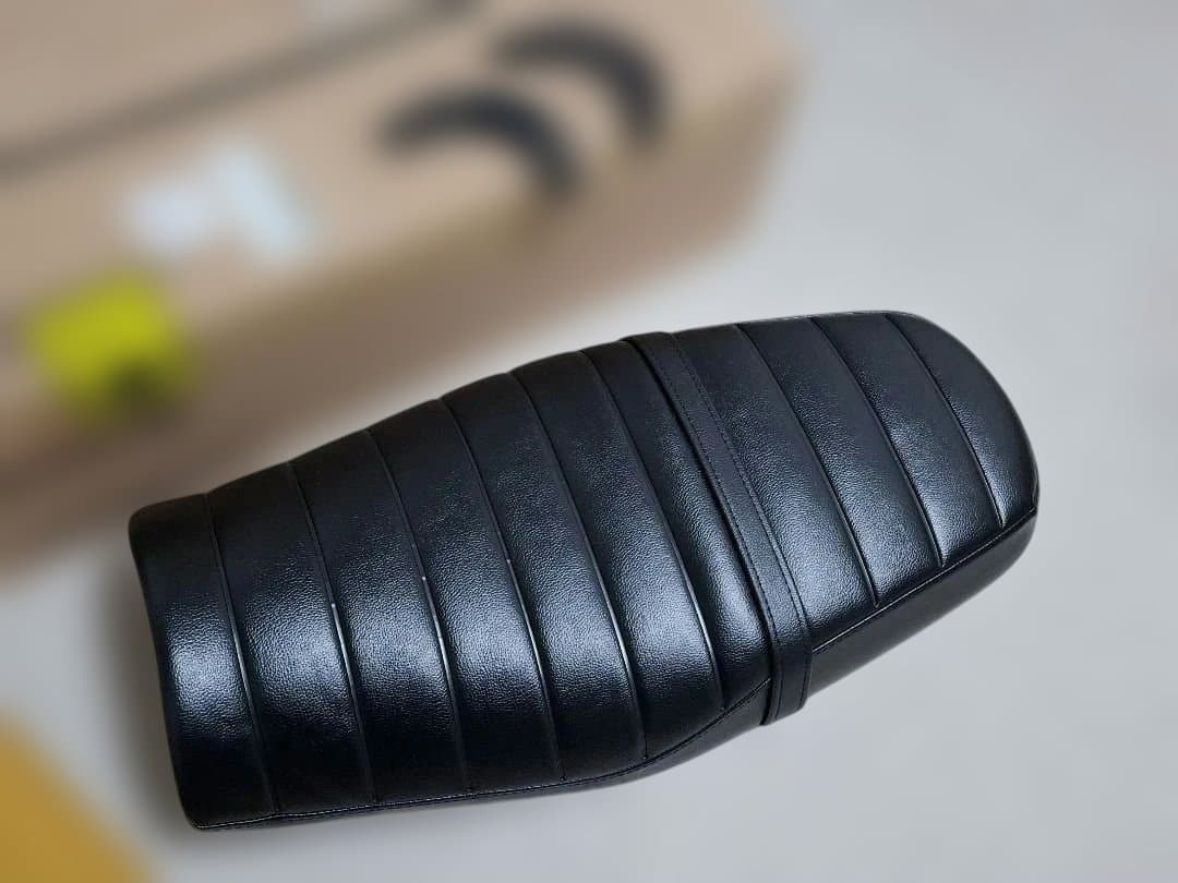 ヤマハ XSR125　ローダウンシート ローダウンキット