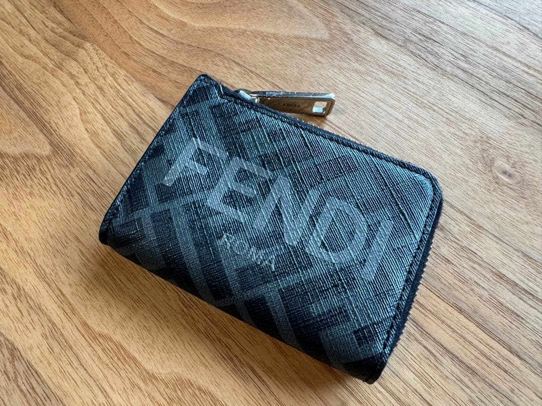 D*★様 【美品】FENDI フェンディ 財布 ケース