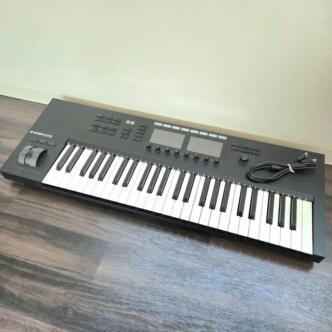 KOMPLETE KONTROL S49 MK2 MIDIキーボード Amazon | Native Instruments S-シリーズキーボード KOMPLETE KONTROL