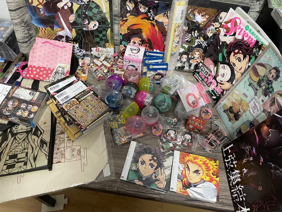 送料無料　新品未開封多数　鬼滅の刃 グッズ　大量 まとめ売り