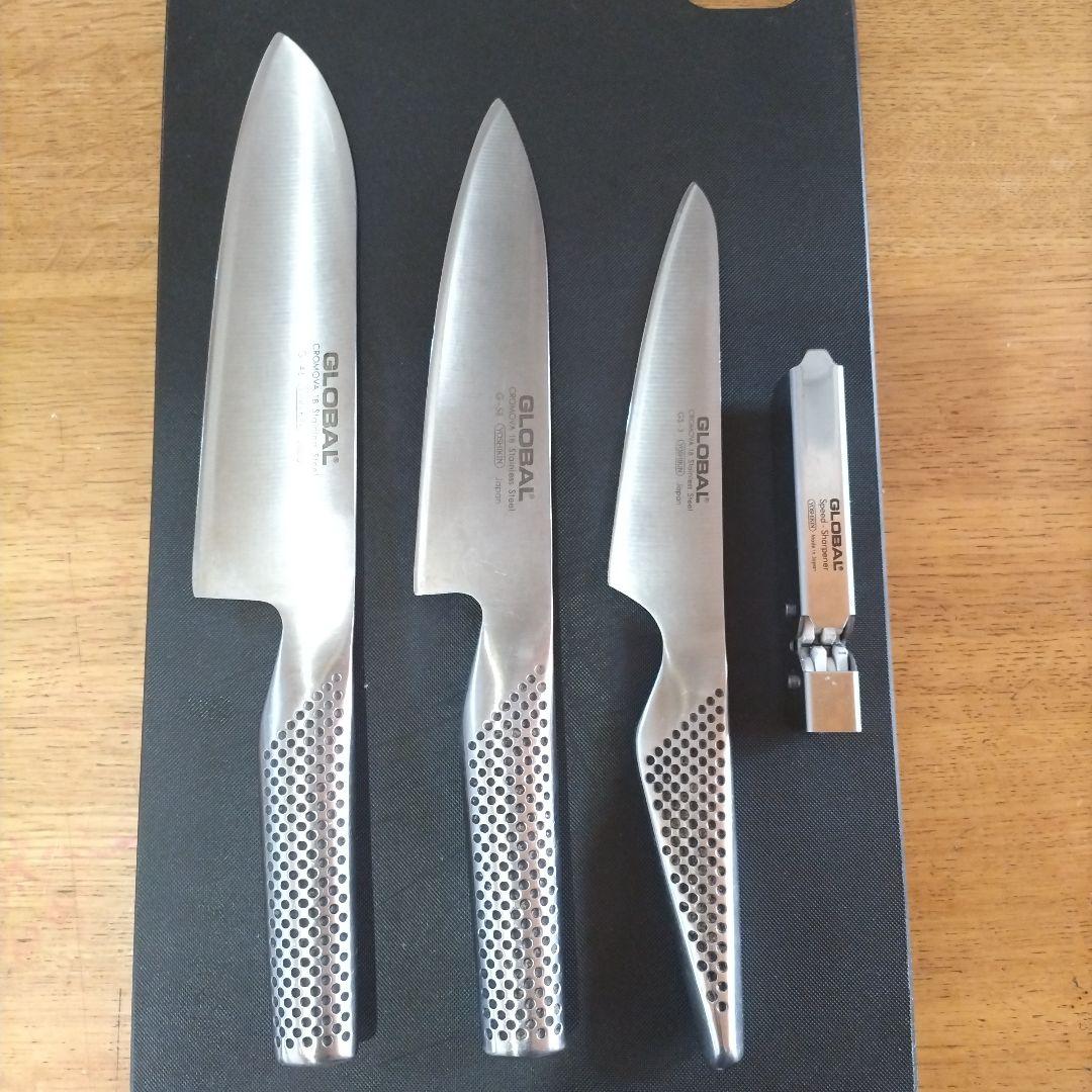 GLOBAL 包丁3本・シャープナーセット おまけ（チーズグレーター,ふきん）