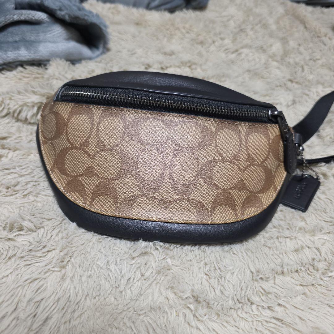 Coach ボディバッグ ベージュ ブラック