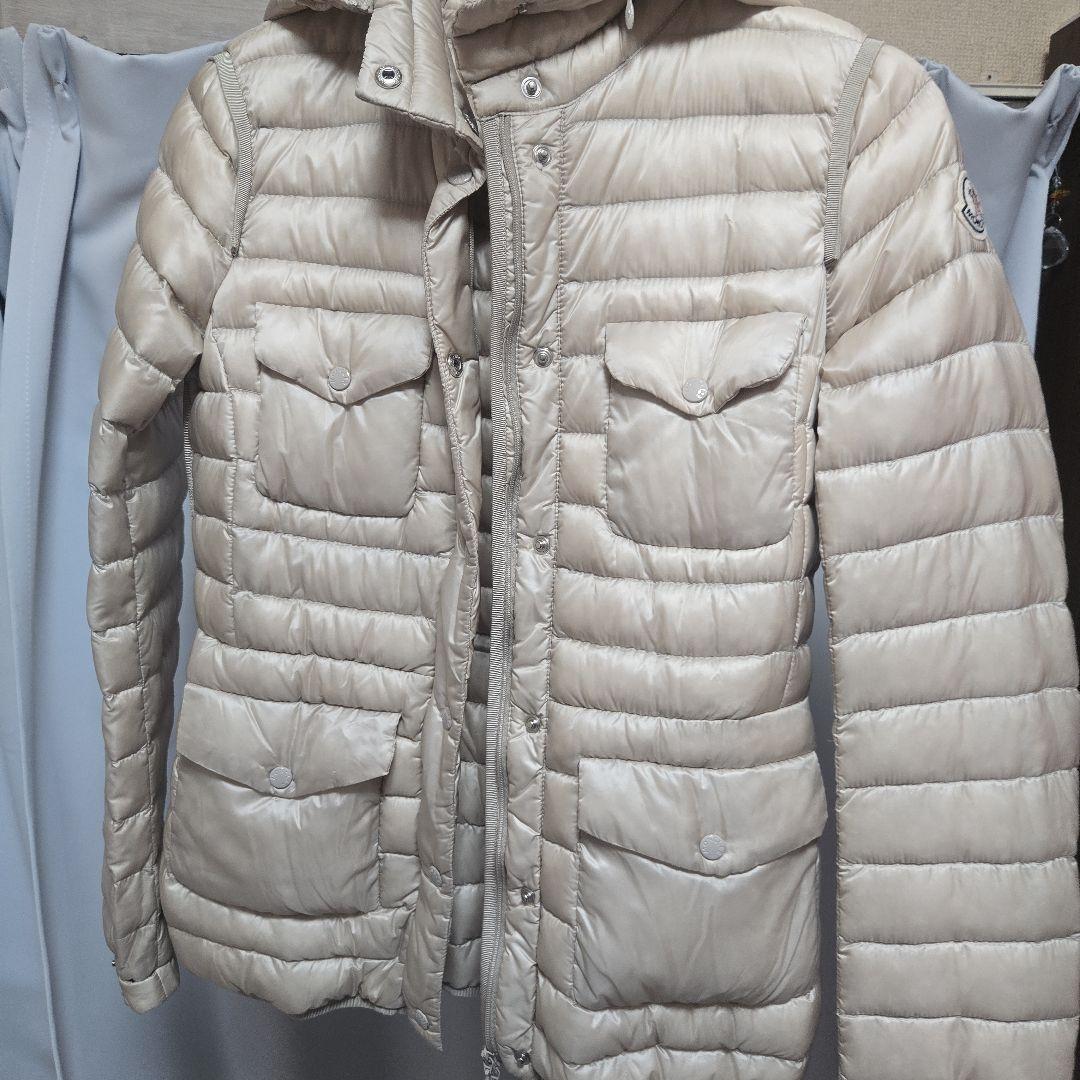 MONCLER ベージュ ダウンジャケット00 お子様にも！ ライトベージュ Mesles ダウンジャケット : アウター 向けの Children