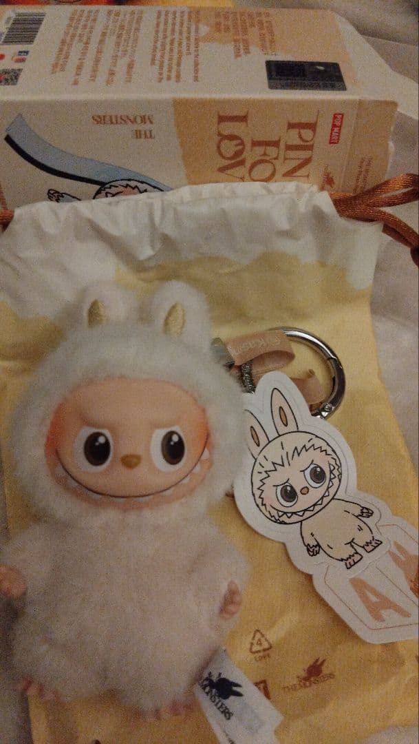 ラブブ　イニシャルチャーム　A　ポップマート