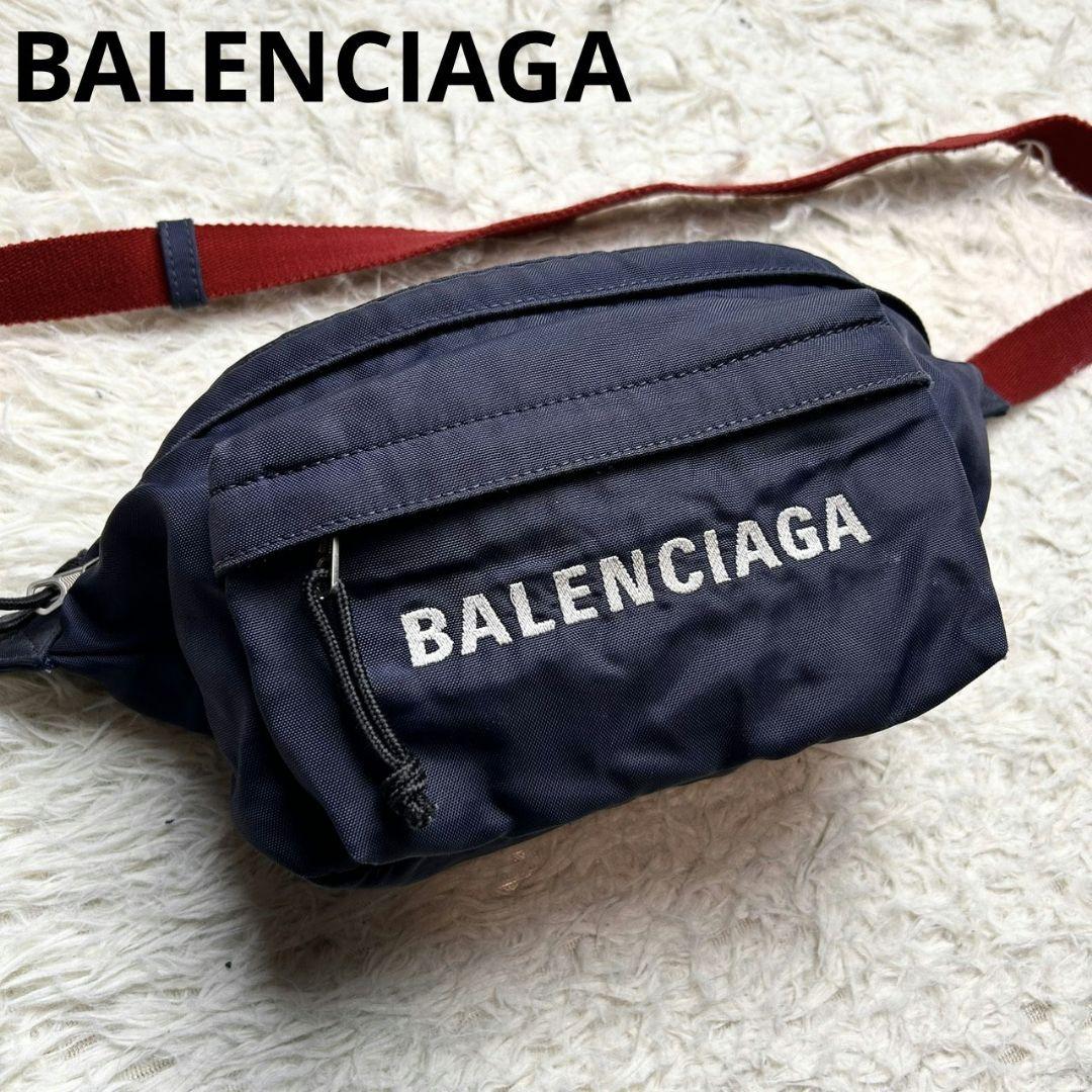 【希少】 BALENCIAGA ナイロン 刺繍 ボディバッグ ネイビー