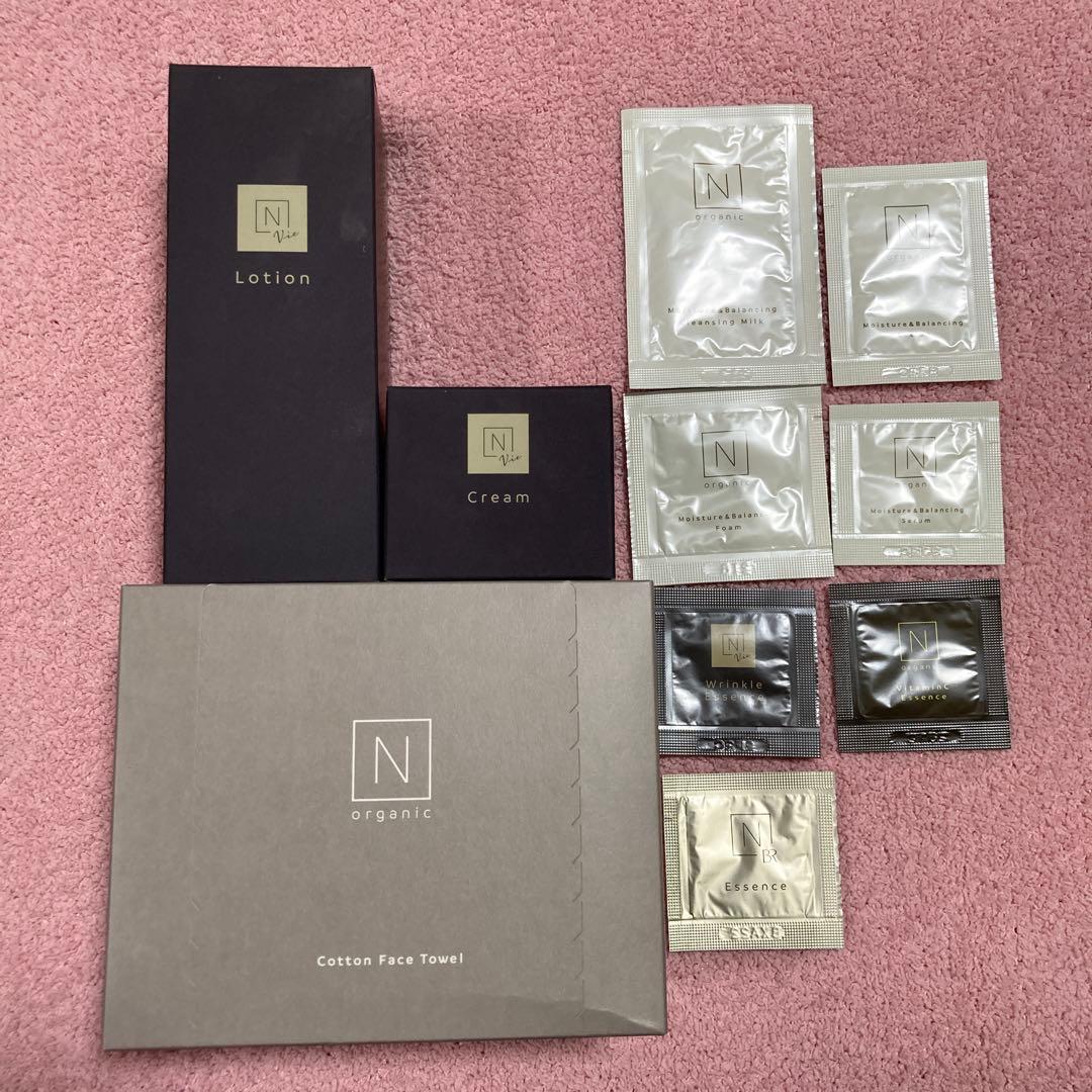 NオーガニックVie ローション&クリーム SMQLugFvgLwB56Z0.png