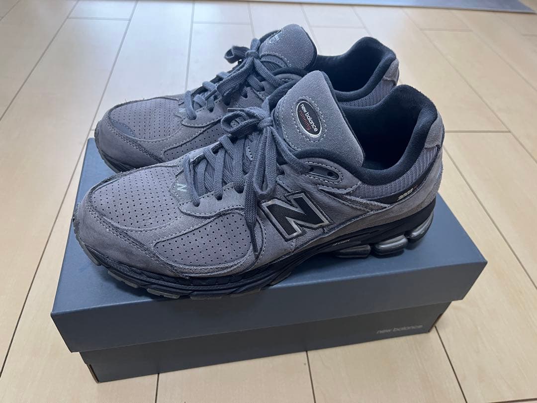 靴 New Balance M2002REH 26cm New Balance（ニューバランス） スニーカー M2002REH DARKGRAY BLACK