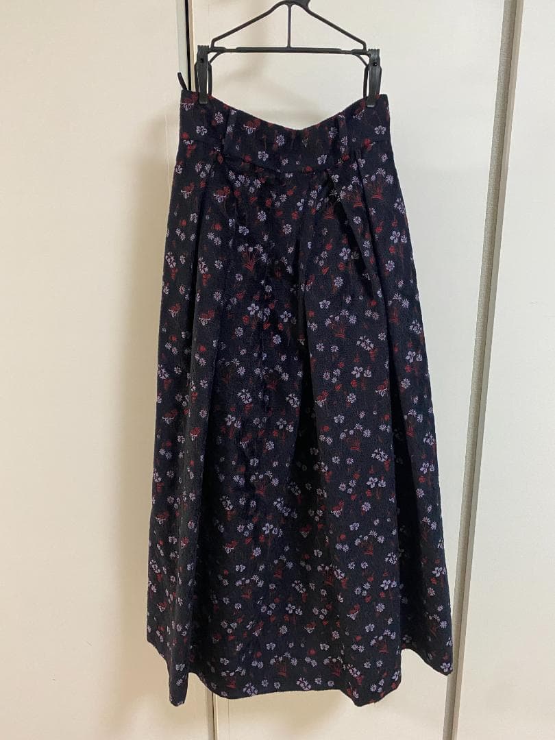 Mame Kurogouchi 22AW フローラルジャガードスカート 2