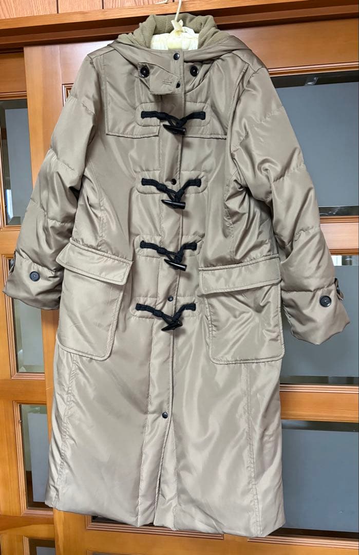 フェリシモ 撥水ロングダッフルダウンコート ベージュ色 - メルカリ