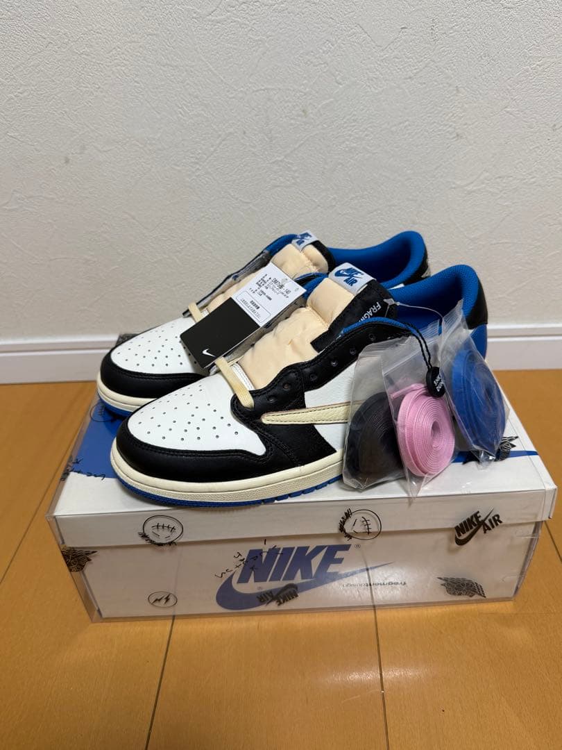 トラヴィススコット ✕ フラグメント ✕ ナイキ エアジョーダン1 ロOG SP