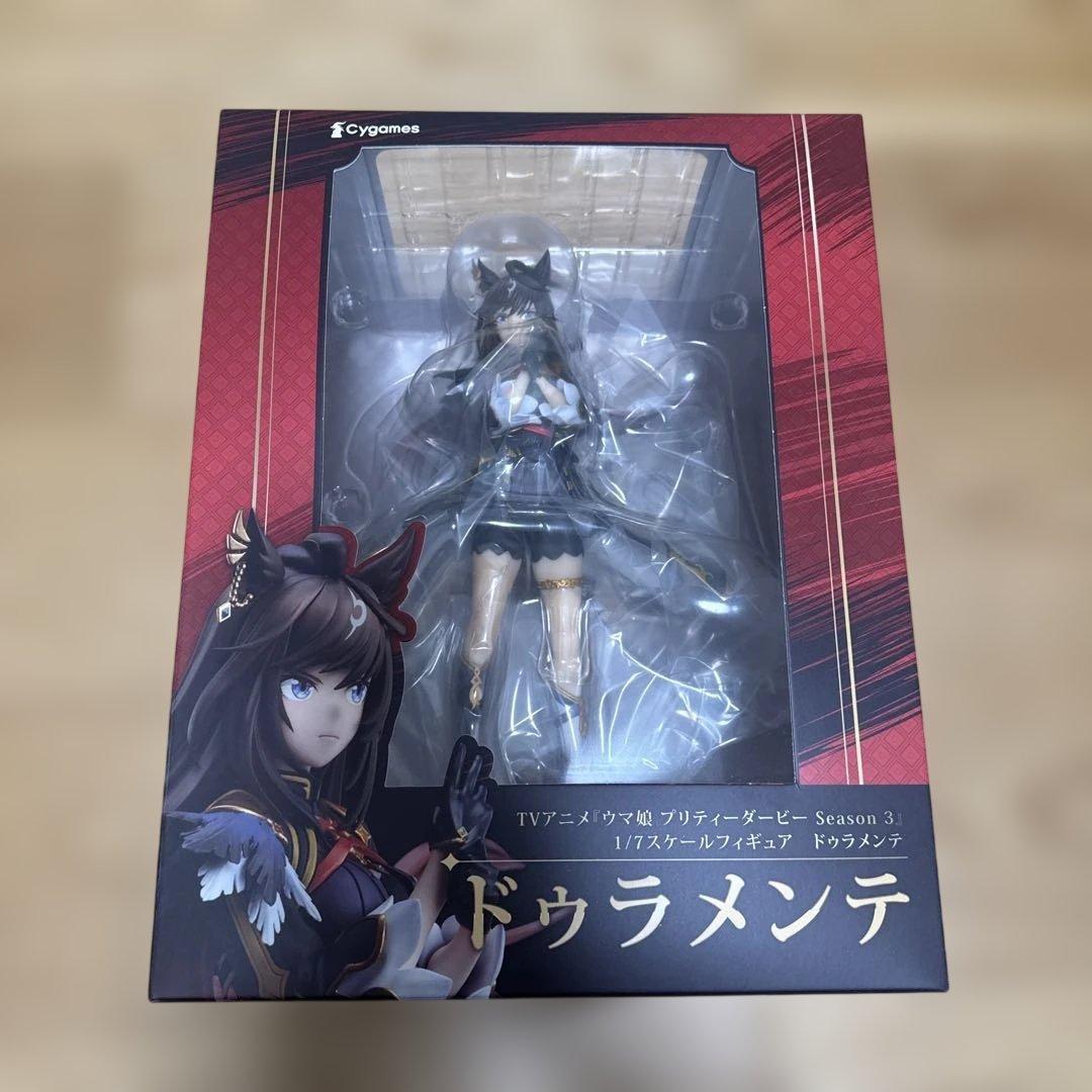 新品未開封　ドゥラメンテ 1/7フィギュア