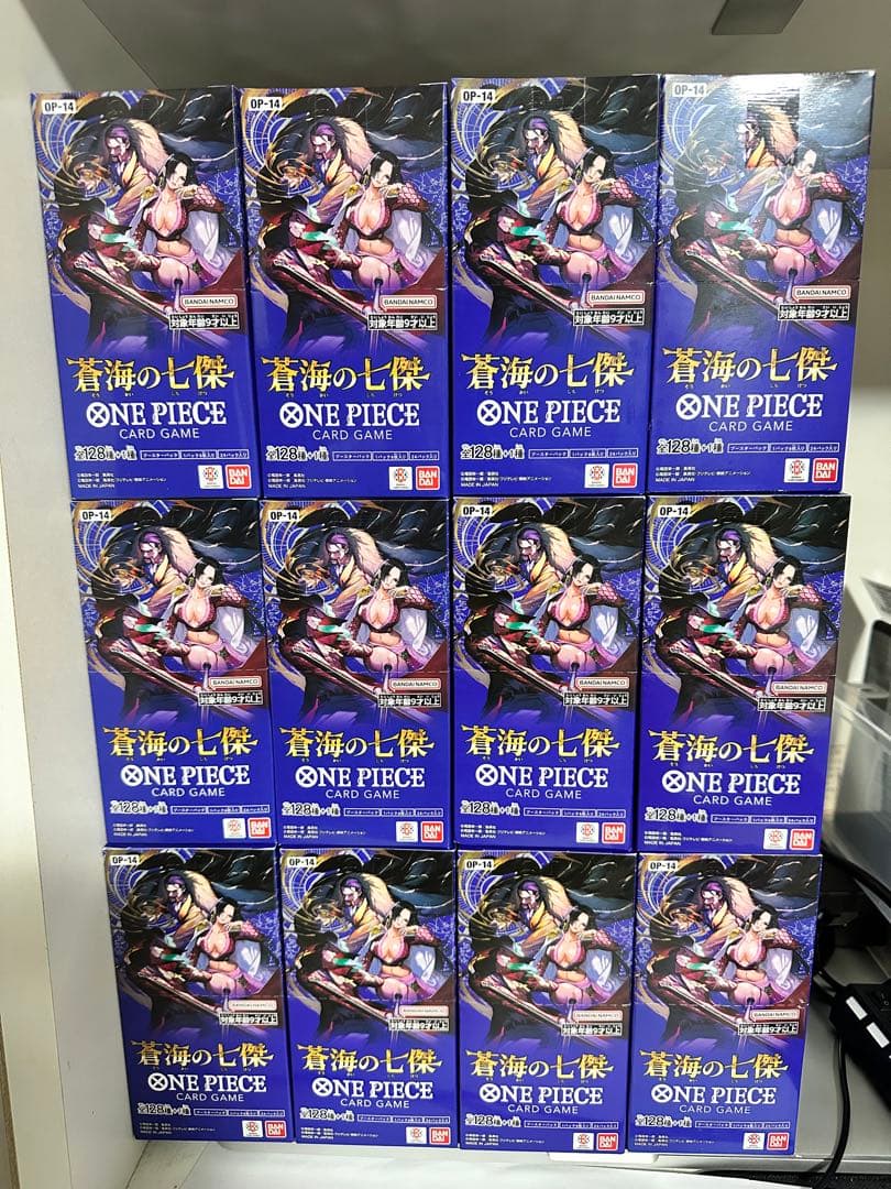 ワンピース カードゲーム 蒼海の七賢 12BOXセット新品未開封テープ付きです。