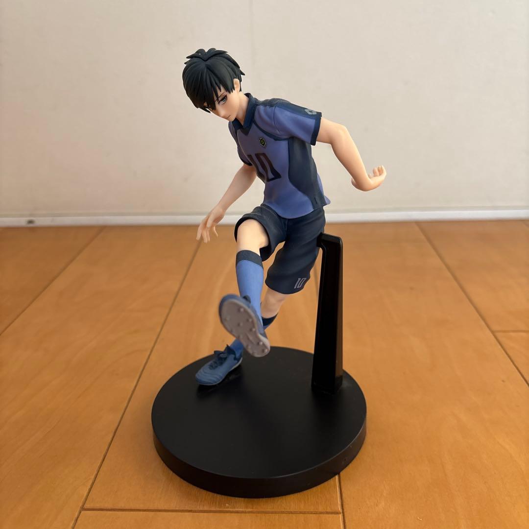 ブルーロック フィギュア まとめ売り - メルカリ