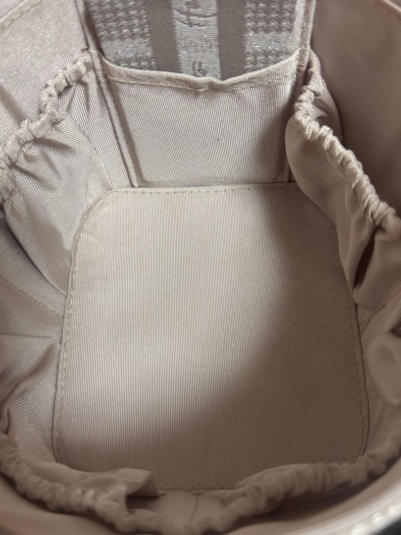 HLT Jacquard Vanity Bag herlipto バニティ - メルカリ