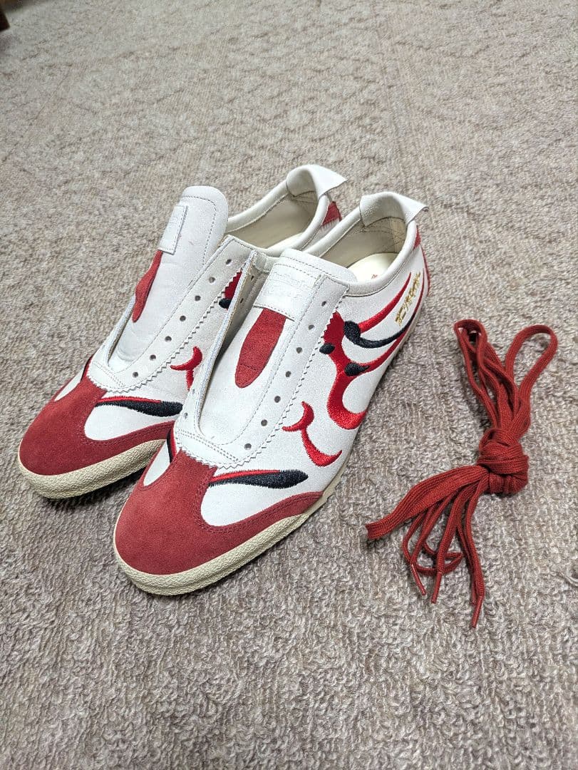 むらカキ【Onitsuka Tiger】MEXICO 66 DELUXE