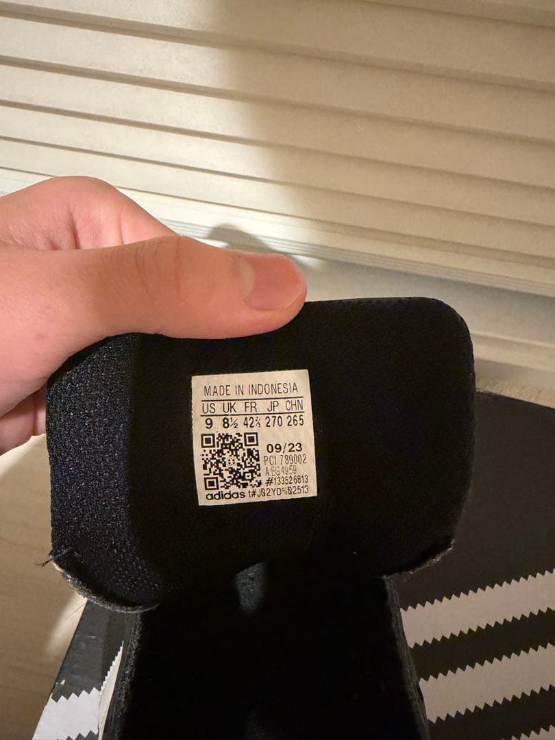 adidas Superstar 紐なし ブラック/ホワイト 27.0cm