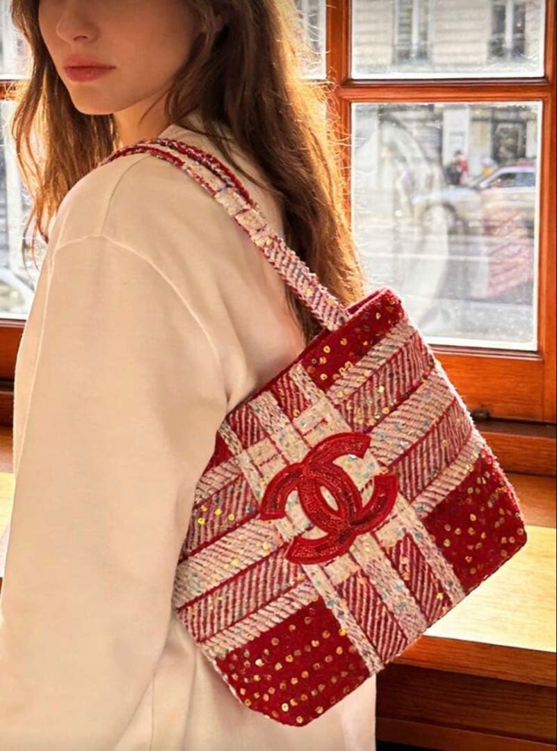 希少 CHANEL ノベルティ トートバッグ 赤 ツイード スパンコール