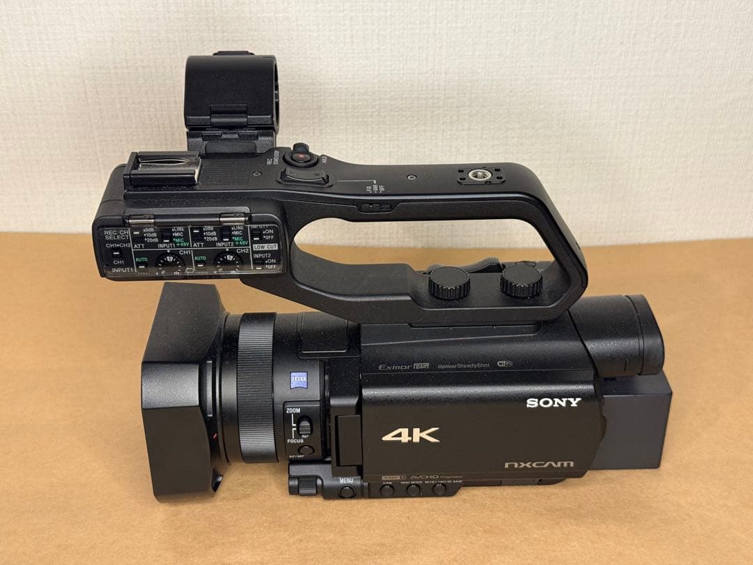 ペコ　SONY HXR-NX80 ガンマイク付き