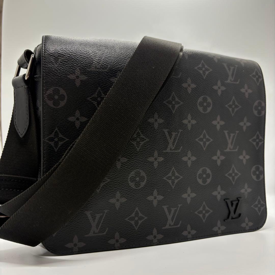 るーー ルイヴィトン エクリプスディストリクト PM ショルダーバック 黒