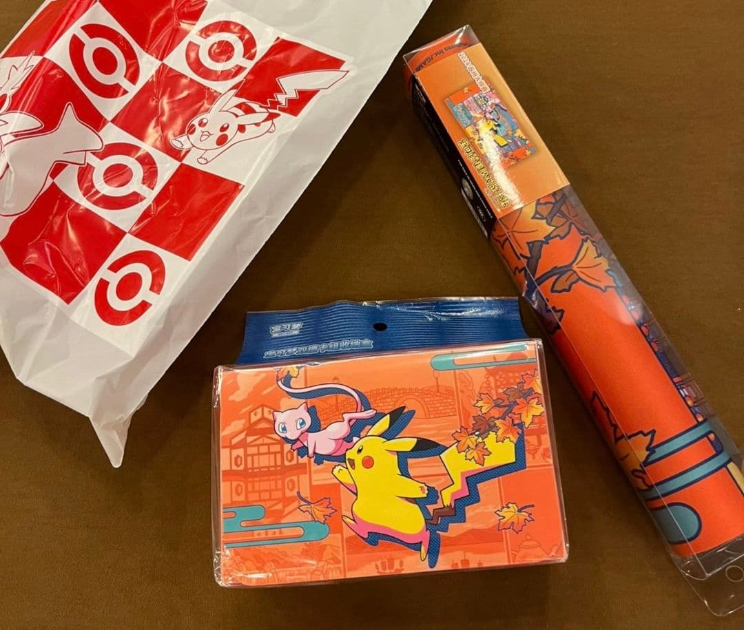【ポケカ中国限定】2024蘇州 デッキケース プレイマットセット ポケモンカード 中国大会限定 2024ポケモンマスターズ蘇州 スリーブ