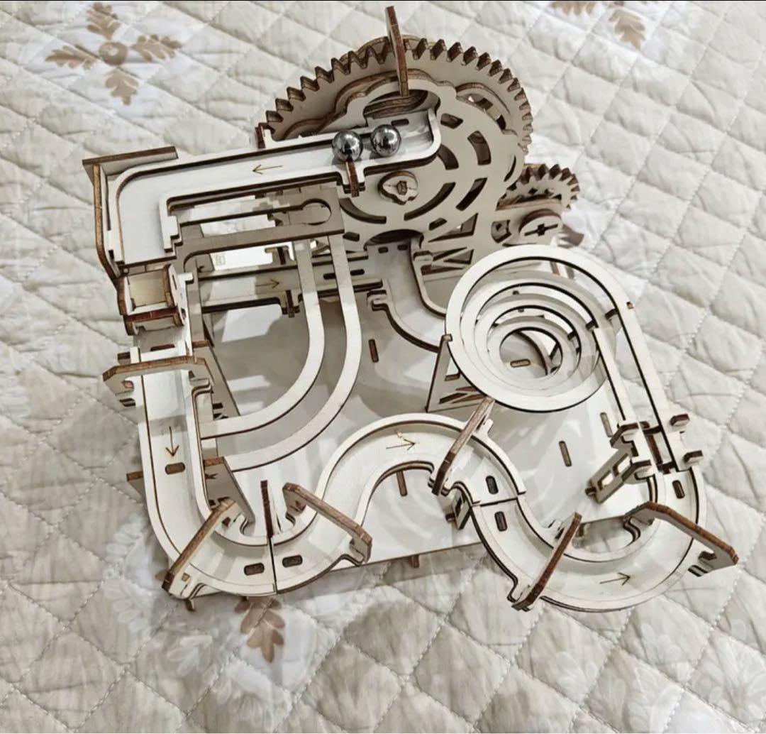 ビー玉コロコロ コースター 組み立て式 3Dパズル ピタゴラスイッチ