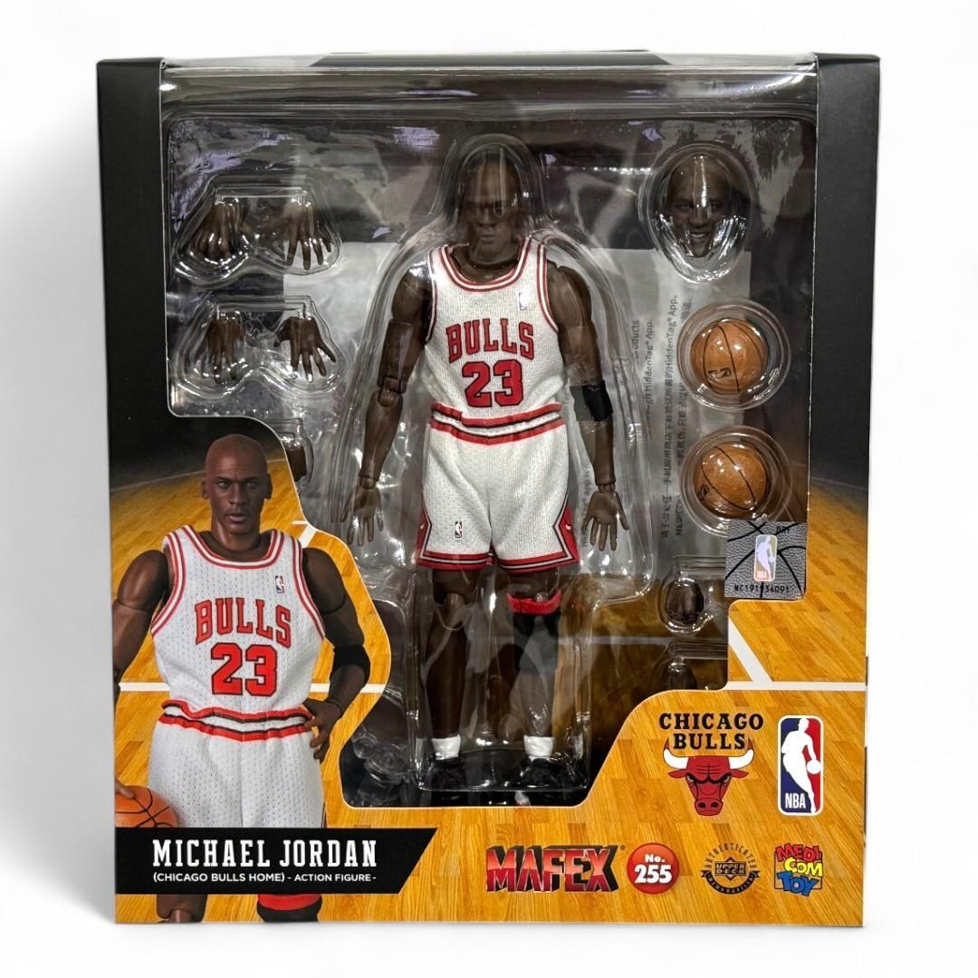 MAFEX No.255 マイケル・ジョーダン フィギュア バスケットボールの神様！「マイケル・ジョーダン」のアクション