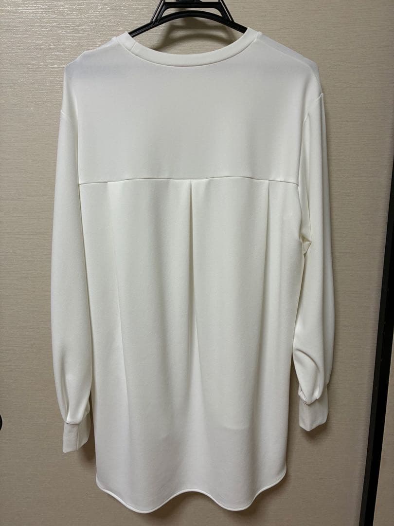 BEARDSLEY 《LIVETART》 Tブラウス