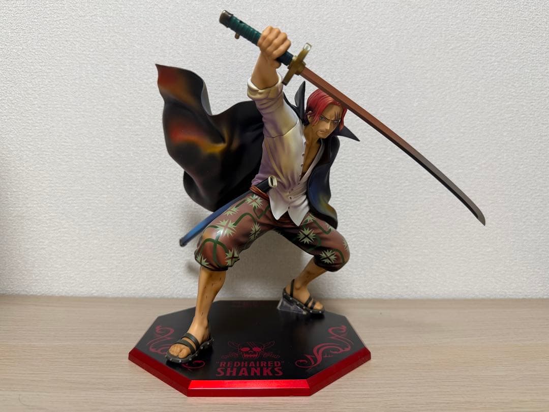 ワンピース シャンクス フィギュア