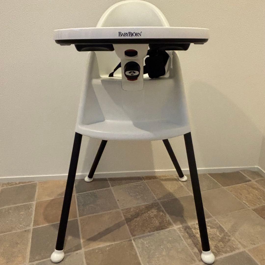 美品 BABY BJORN ハイチェアホワイト ベビービョルン - メルカリ