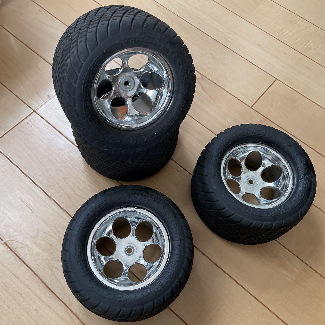 美品！hpi サベージ25　ラジアルタイヤ　1台分