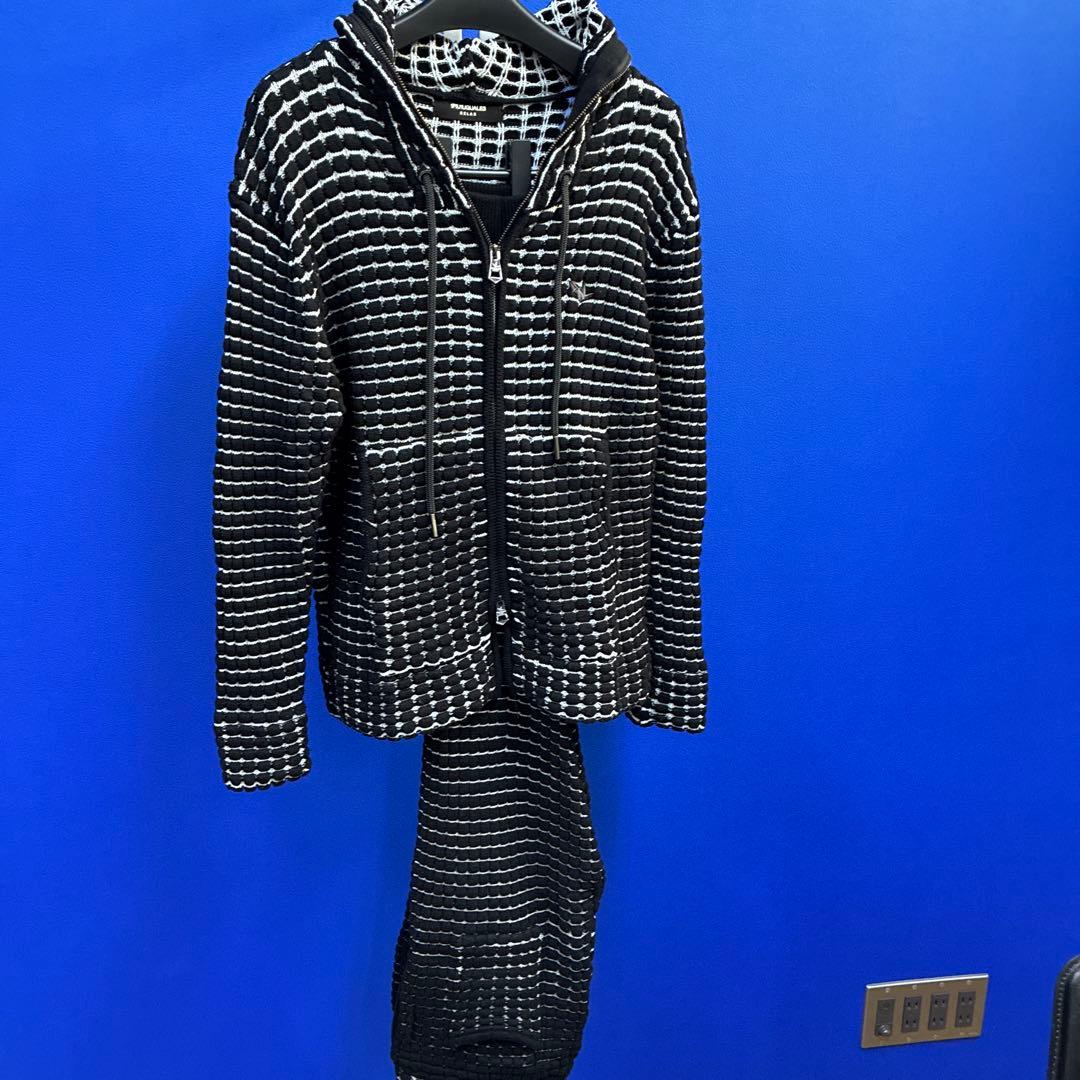 1piu1ugual3 RELAX フード付きジャケットとパンツセット