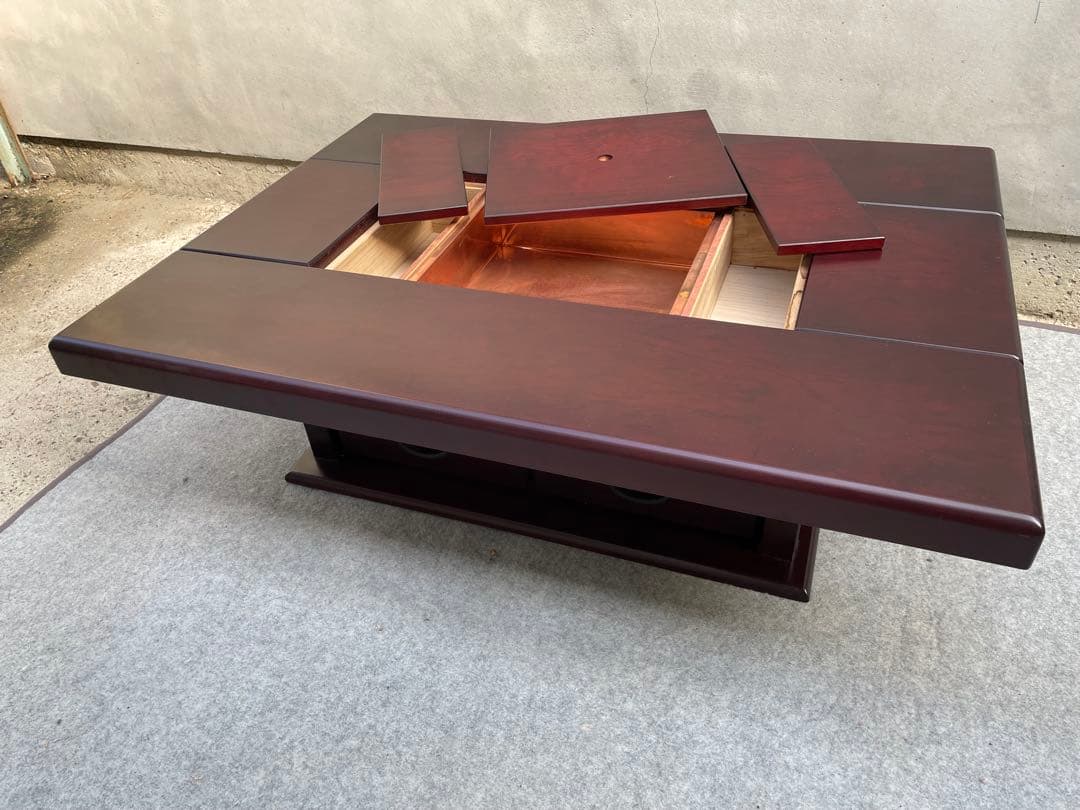 近隣配達可能　割と綺麗　囲炉裏テーブル