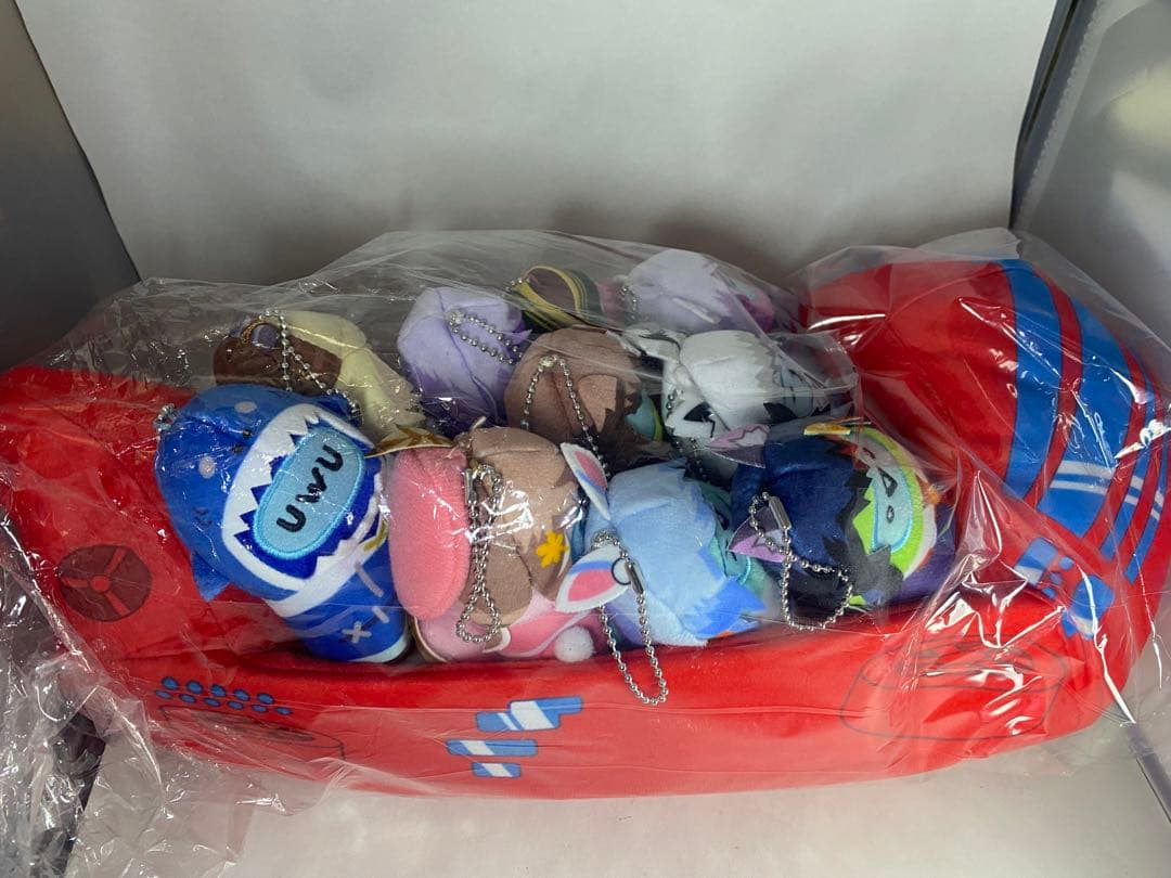 ホロライブ Among Us x hololive ホロクルーぬいぐるみセット - メルカリ