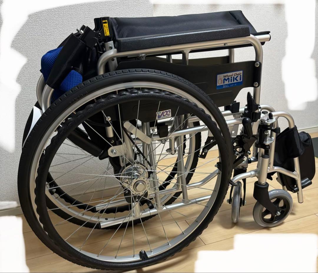 Miki BAL-3 自走用車椅子