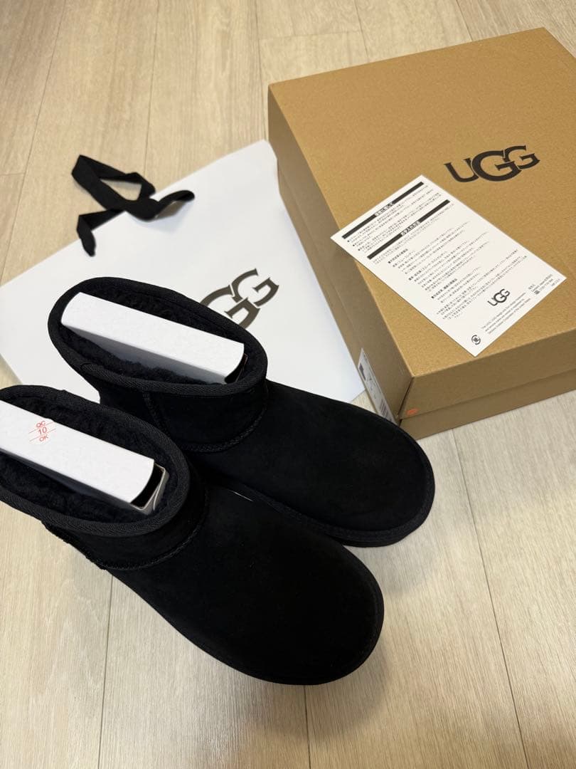 靴 UGG Classic Mini Platform Black